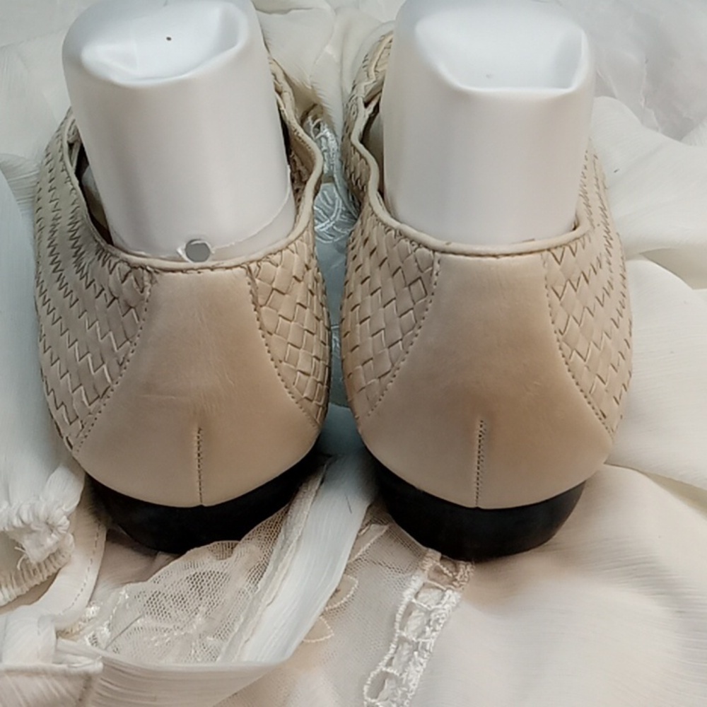 Trotters cream loafers size 8.5 - Picture 3 of 7